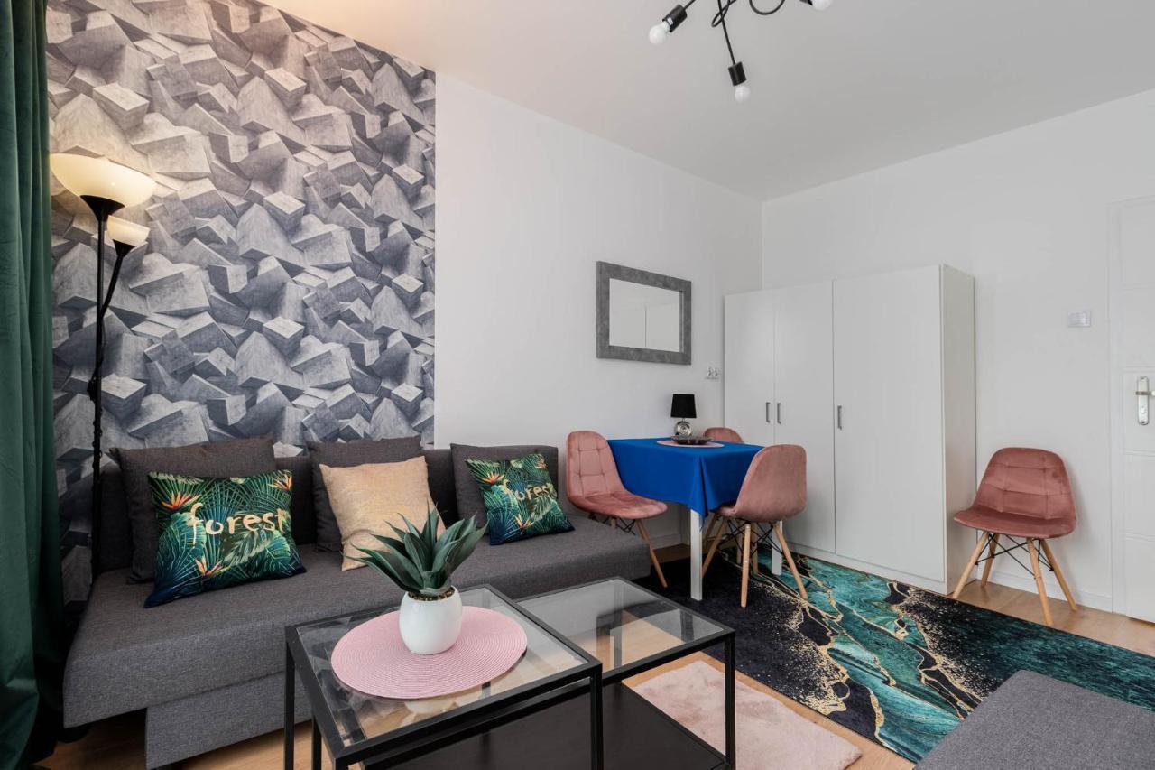 Apartament Apartament Kolorowe Balkony Czyzewskiego 3 *