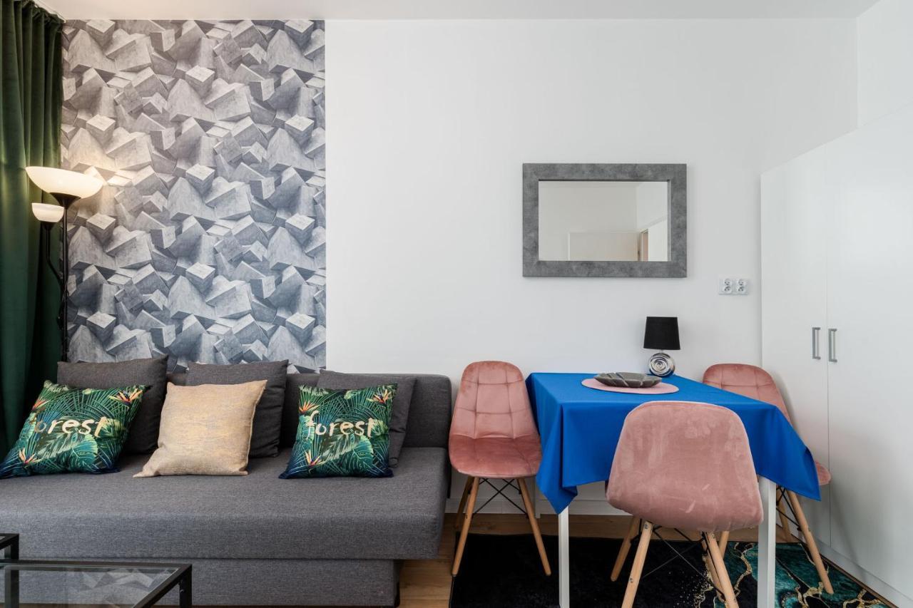 Apartament Apartament Kolorowe Balkony Czyzewskiego 3 *
